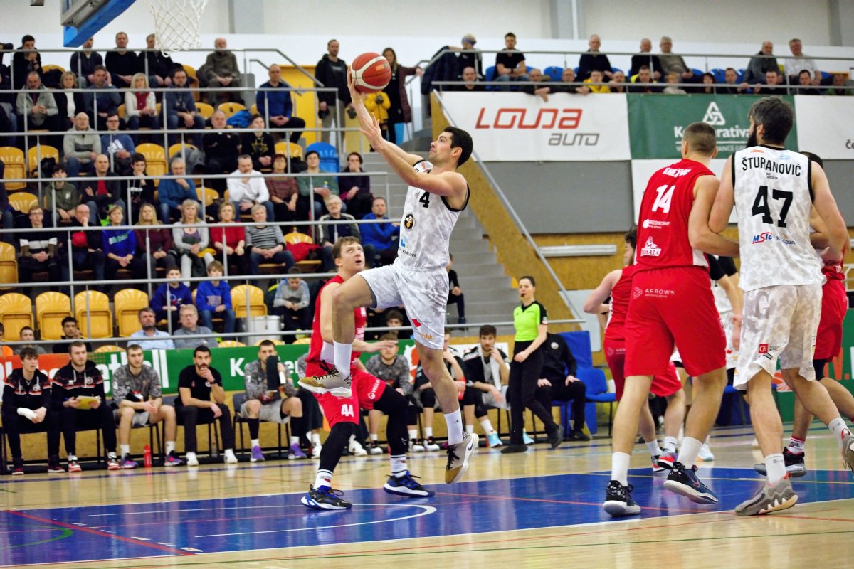z-pas-roku-je-p-ed-n-mi-bk-gapa-hradec-kr-lov